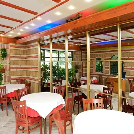 Family Flora Hotel Nesebar