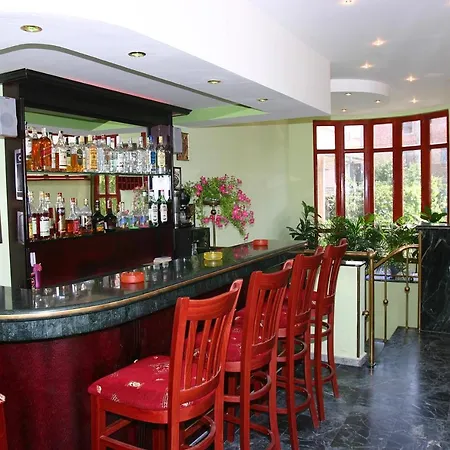 Hotel Family Flora 2*