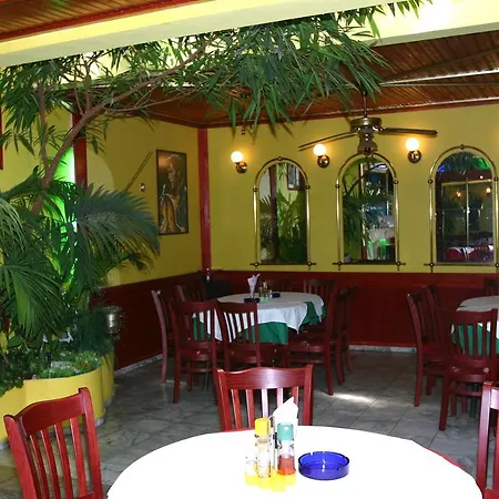 Hotel Family Flora Nesebar