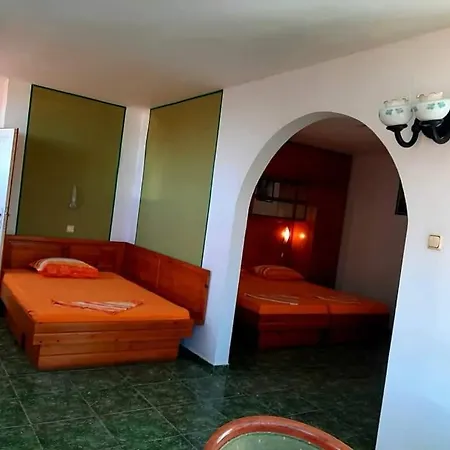 Family Flora Hotel Nesebyr