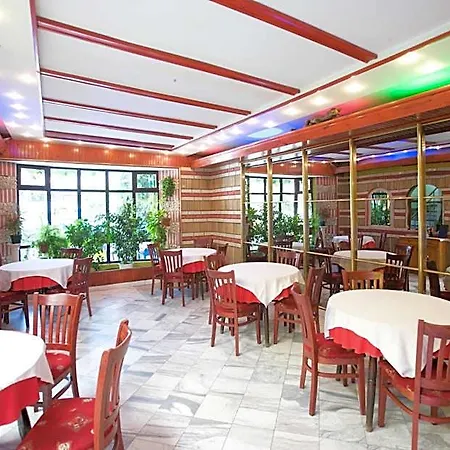 Family Flora Hotel Nesebar