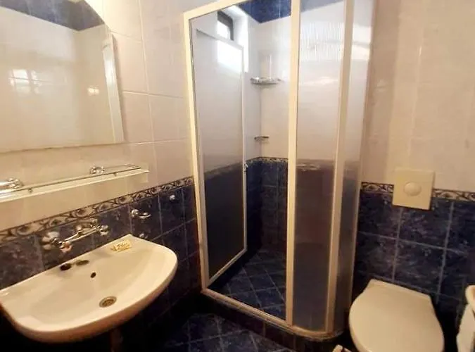 Family Flora 2* Несебр