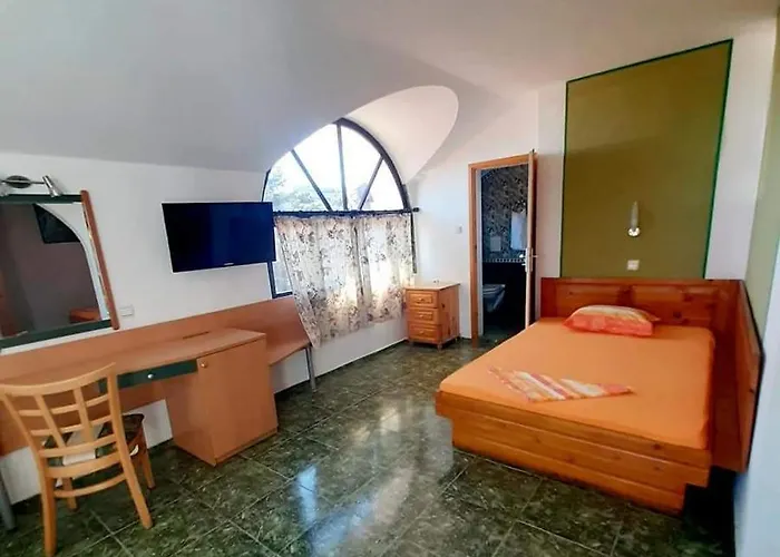 Family Flora Hotel Nesebar