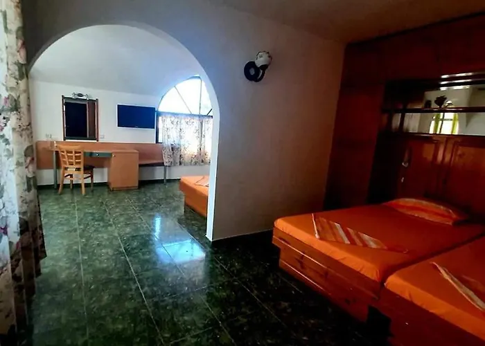 Hotel Family Flora 2*